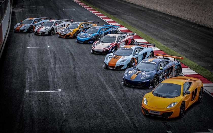 MCLAREN mp4-12c gt3