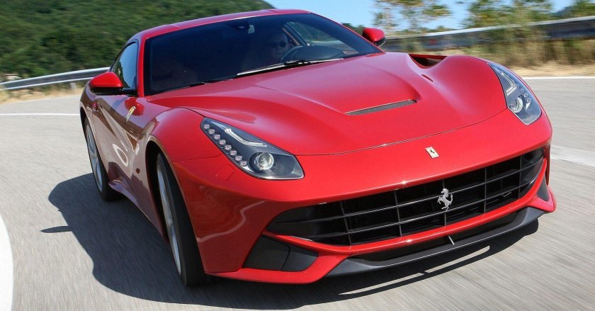 Феррари 12