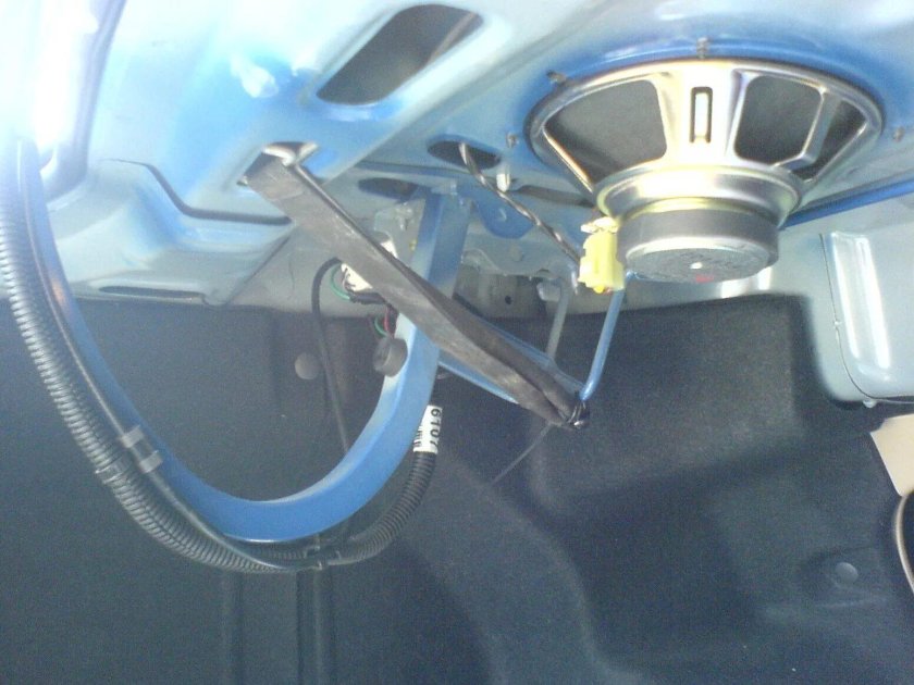 Кнопка багажника Шевроле Авео т250