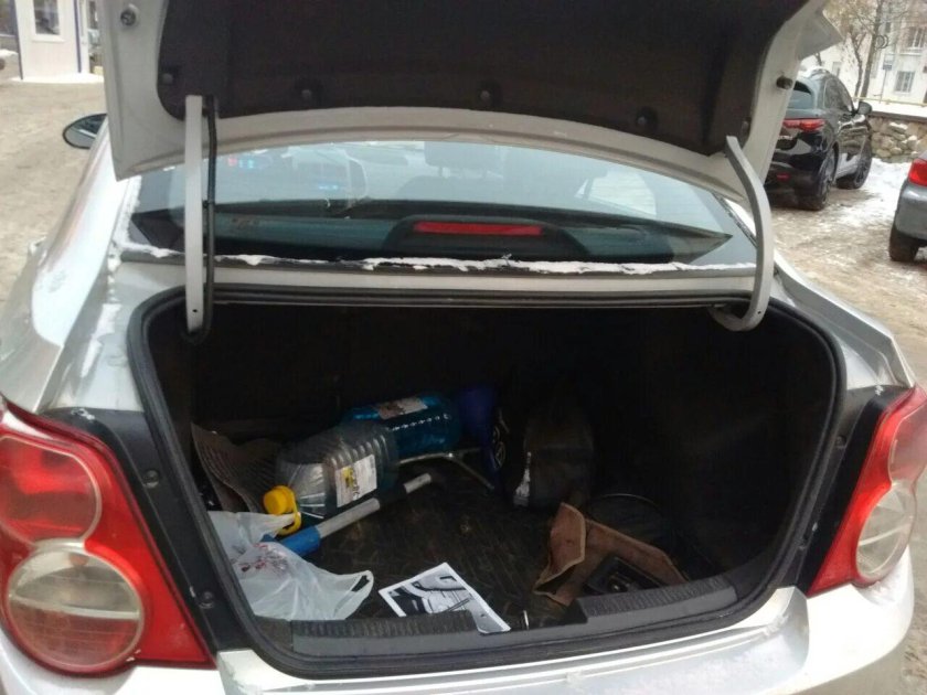 Авео 300 седан багажник