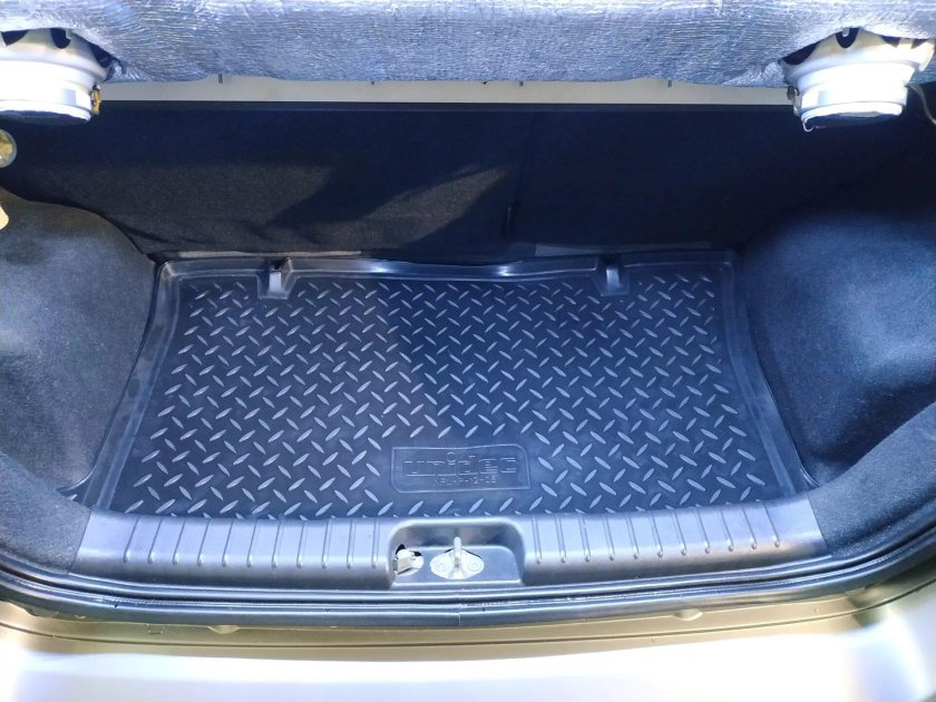 Коврик в багажник Шевроле Авео т250 седан