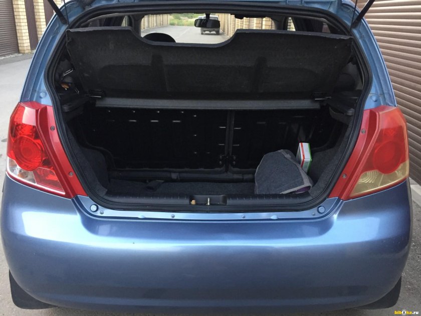 Шевроле Авео 2007 багажник