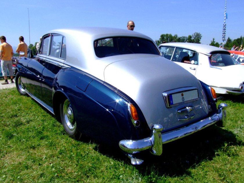 Bentley s2
