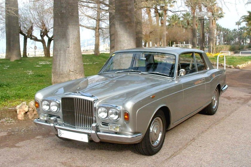 Бентли 1977