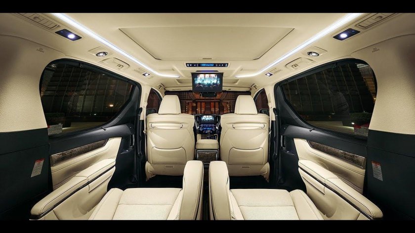 Toyota Alphard 2022 Interior