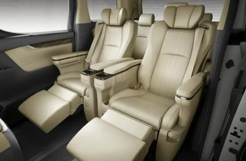 Toyota Alphard 2022 салон