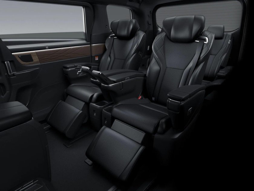 Тойота альфард 2024