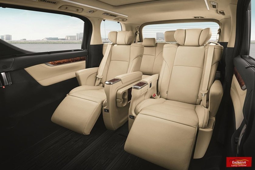 Toyota Alphard 2021 салон