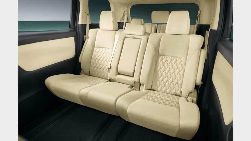 Toyota Alphard 8 местный