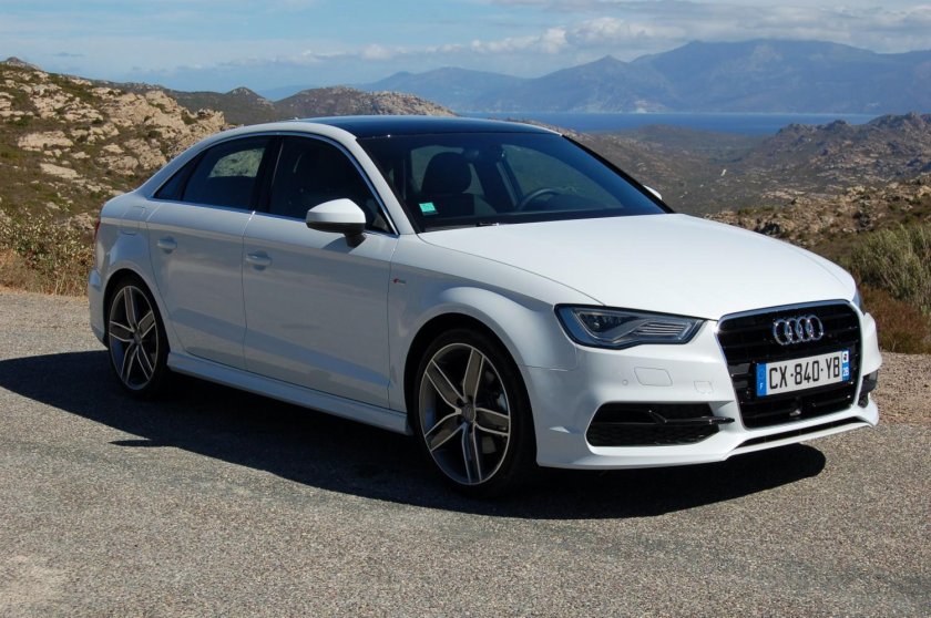 Ауди а3 седан белый