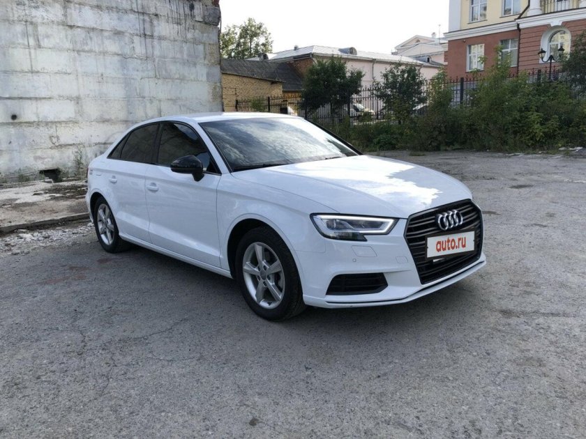 Ауди а3 седан белый