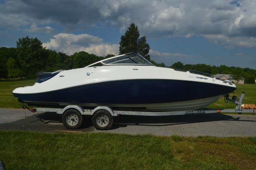 Sea Doo Challenger 230