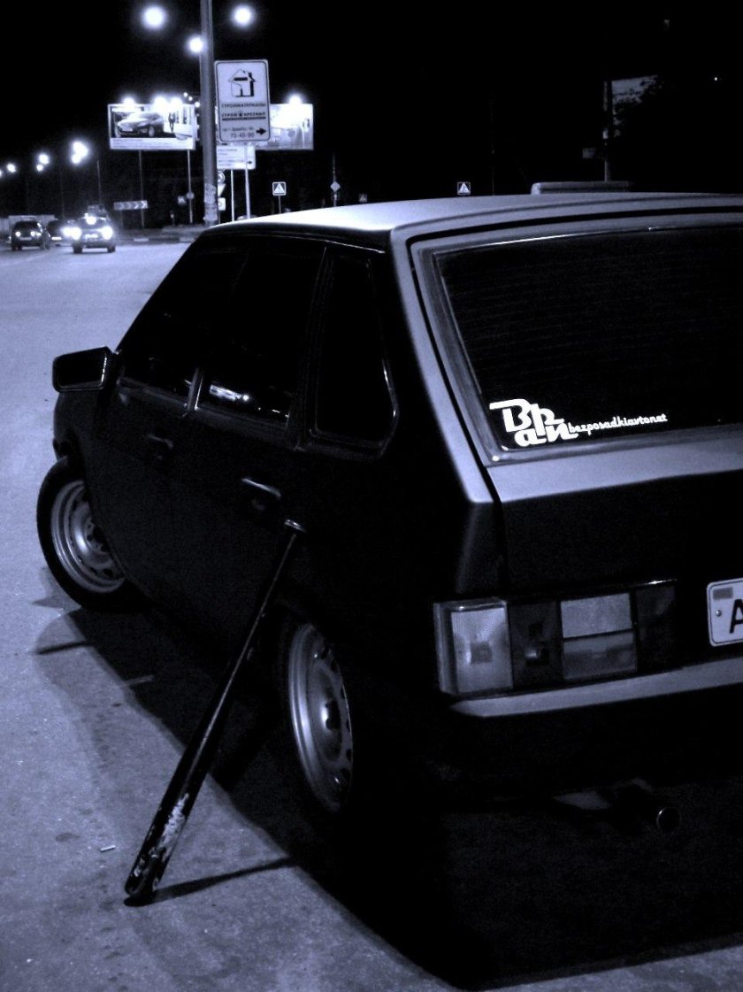 ВАЗ 2109 черная