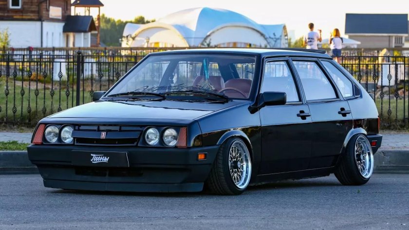 Тюнингованный ВАЗ 2109