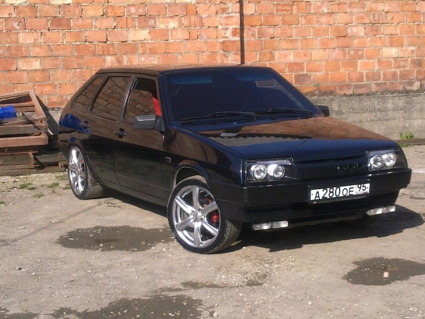ВАЗ 2109 Black Nine Centre Side