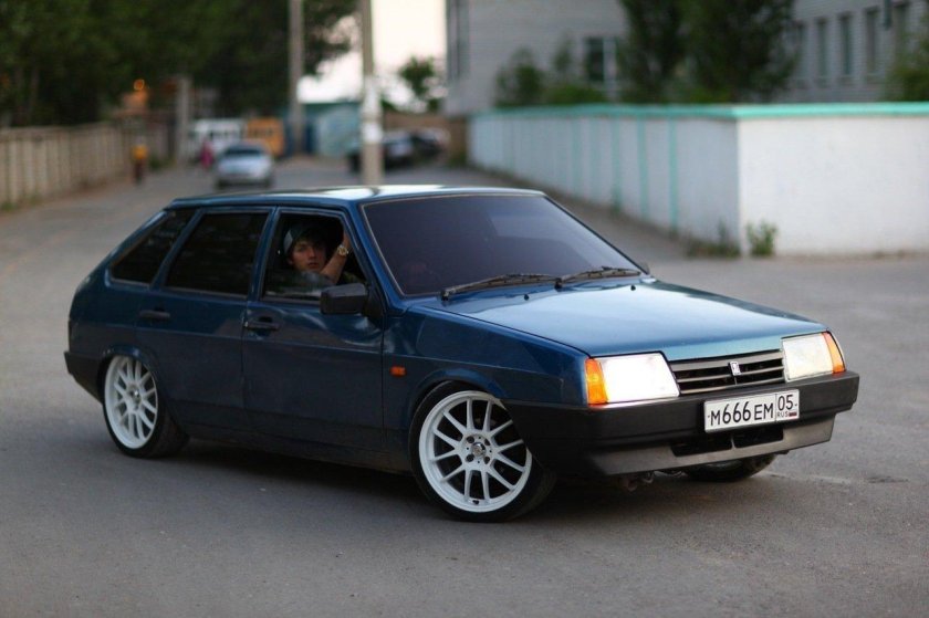 Девятка ВАЗ 2109