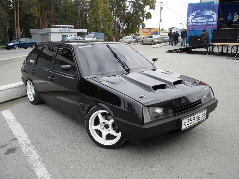 Тюнингованный ВАЗ 2109