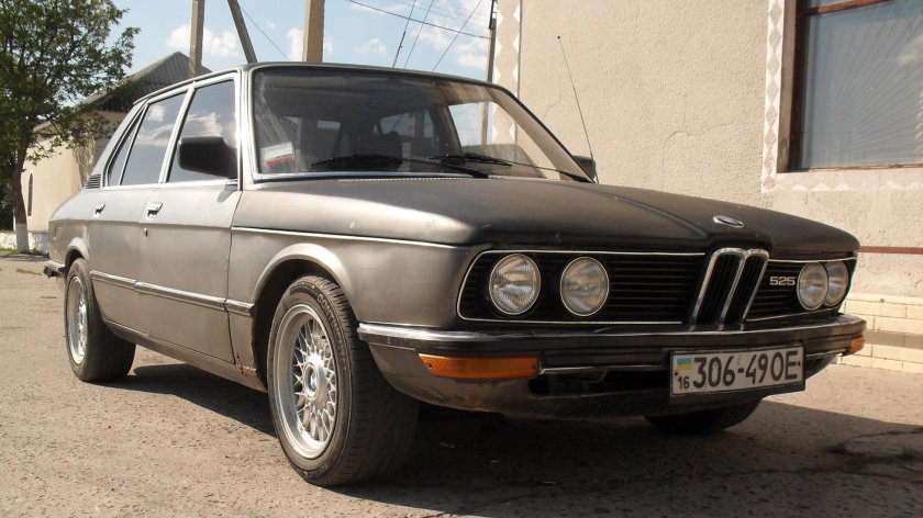 БМВ 525, 1979