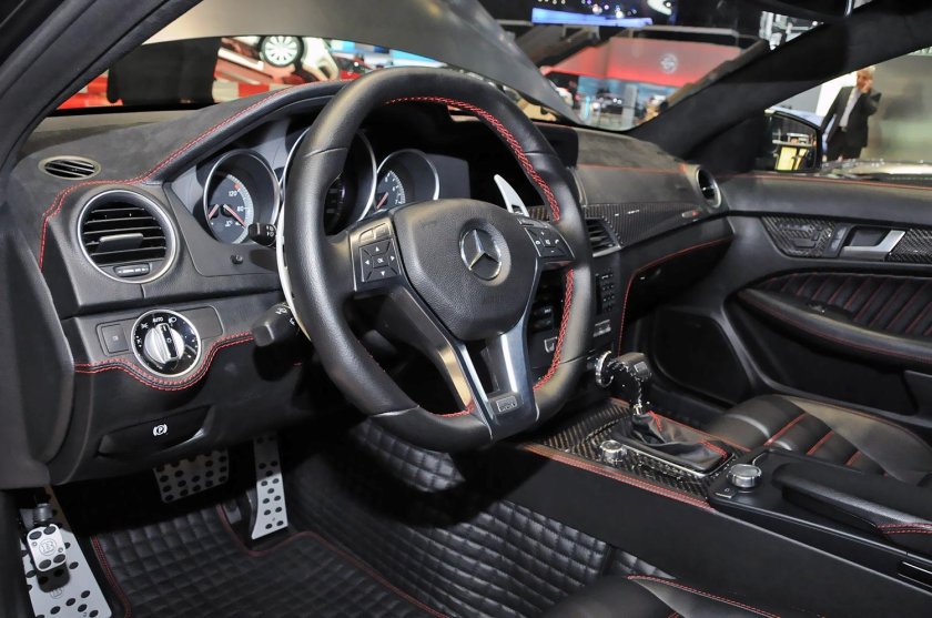 Mercedes-Benz w204 Brabus салон