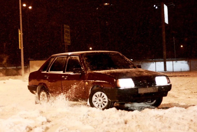 ВАЗ 2109 зимний дрифт