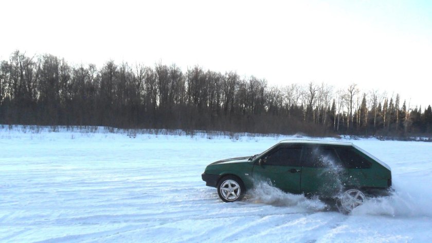 Девятка зимой