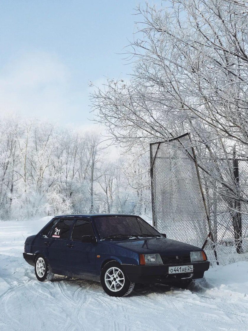 Девятка зимой