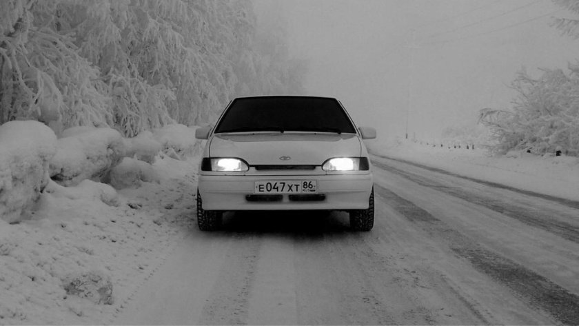 ВАЗ 2114 белая зимой