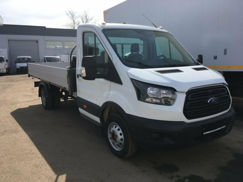 Ford Transit грузовой бортовой