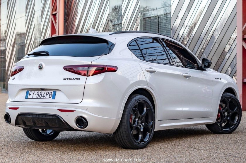 Alfa Romeo Stelvio 2021