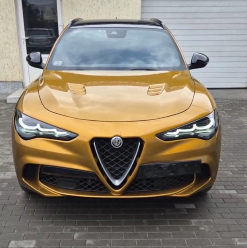 Alfa romeo giulia quadrifoglio