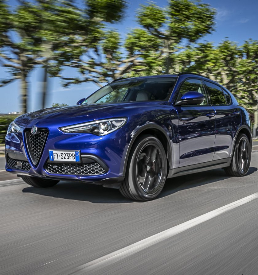 Alfa romeo stelvio 2017