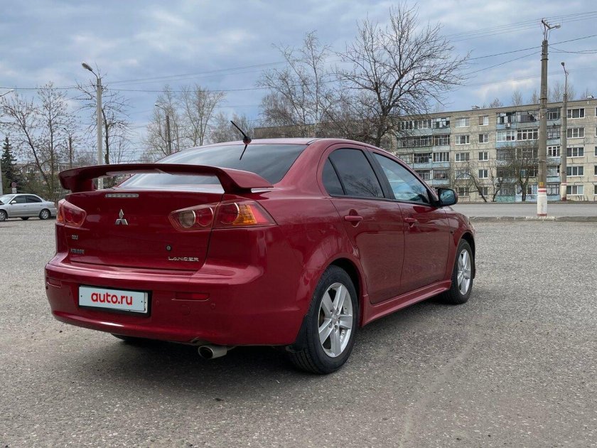 Митсубиси лансер x
