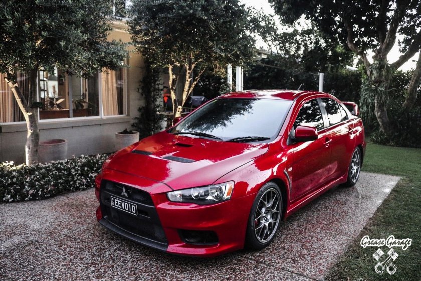 Митсубиси Лансер 10