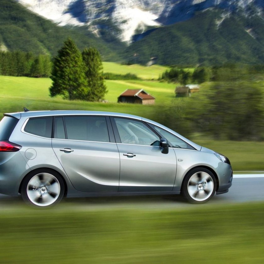 Опель Зафира Турер