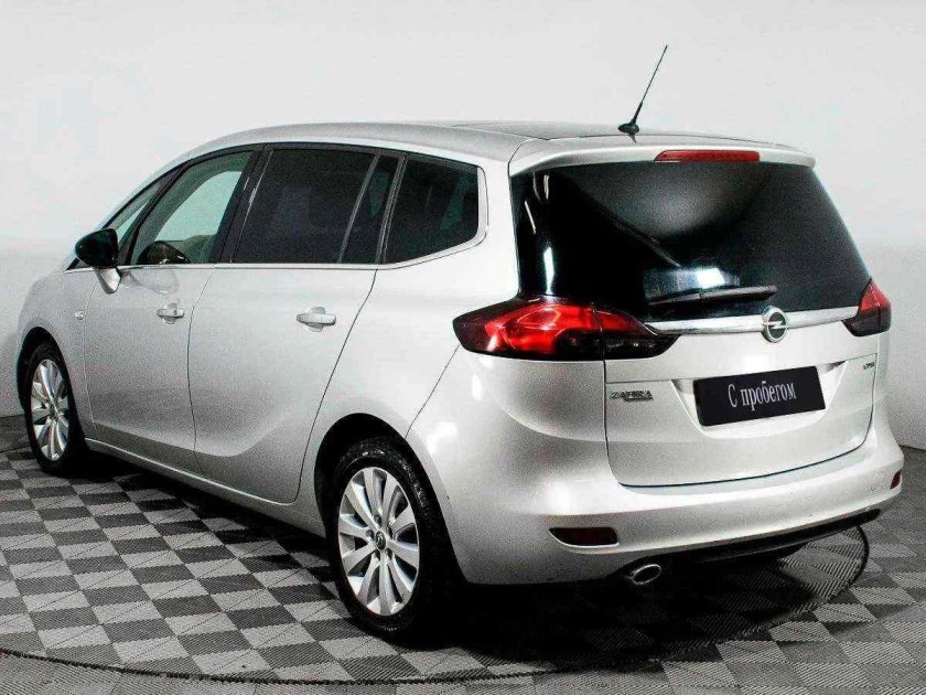 Opel zafira iii