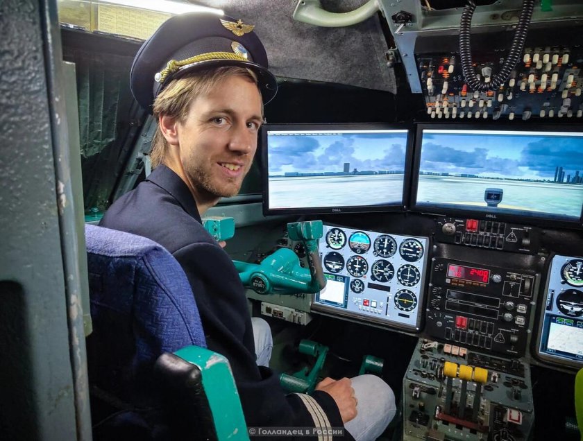 Кабина самолета