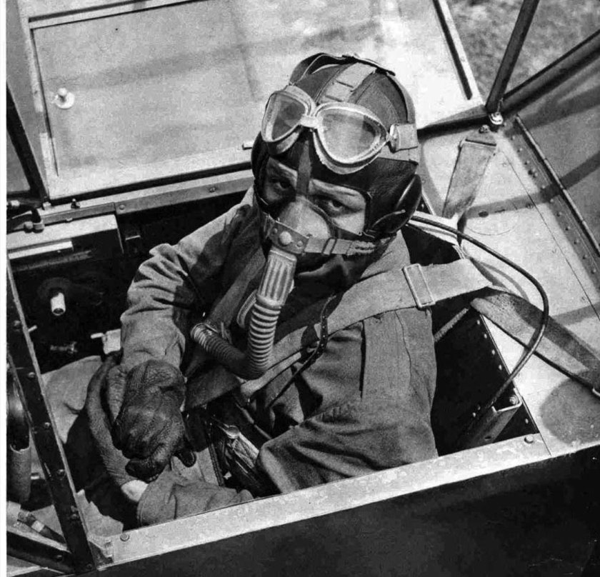 Пилот Люфтваффе в кабине