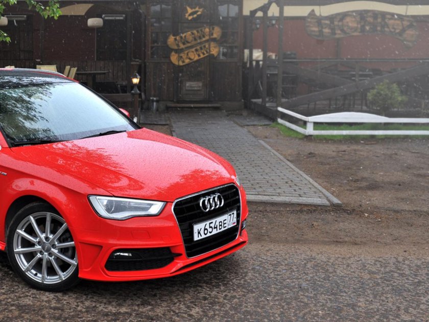 Ауди а3 хэтчбек красный