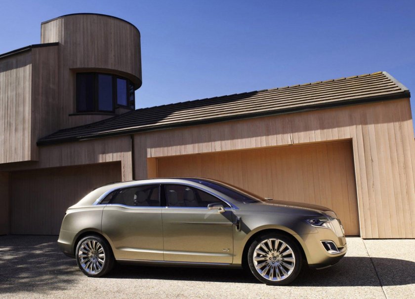 Линкольн MKT