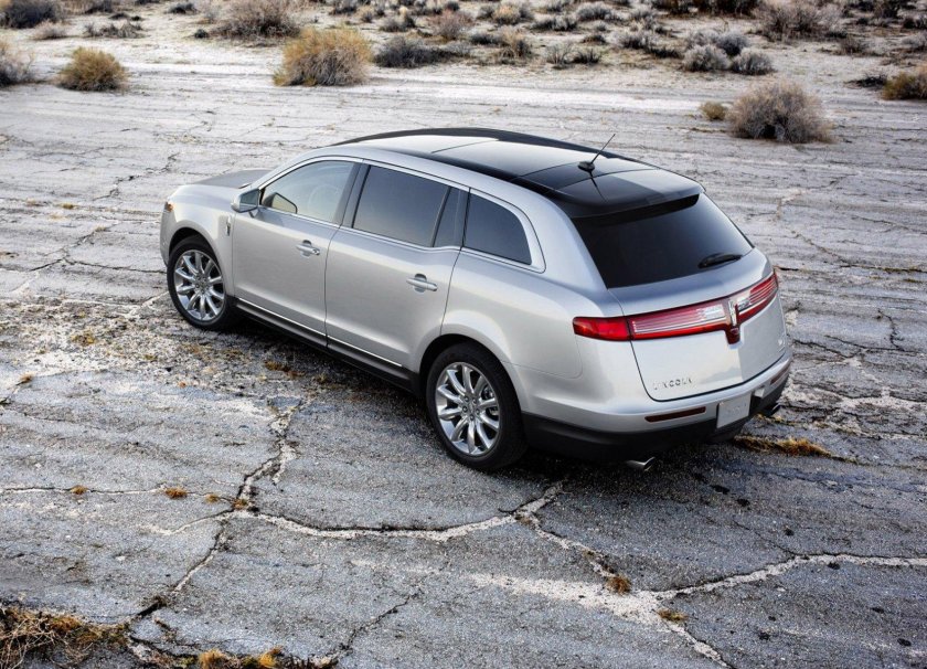 Lincoln MKT 2010