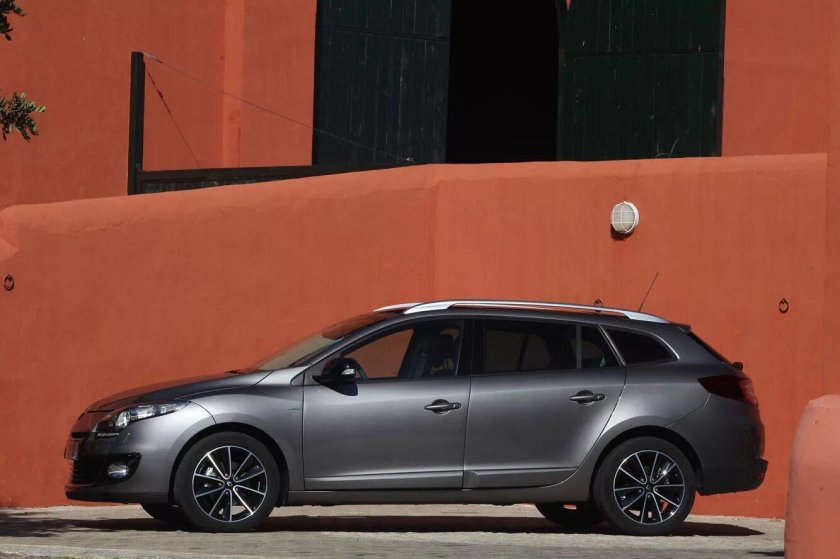 Рено Меган 3 универсал