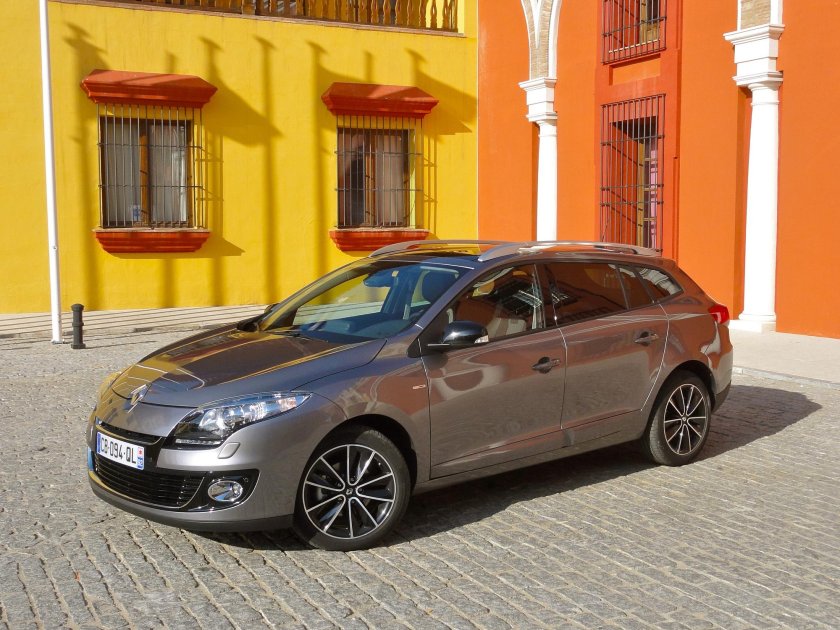 Renault Megane 1.6 МТ, 2014, коричневый