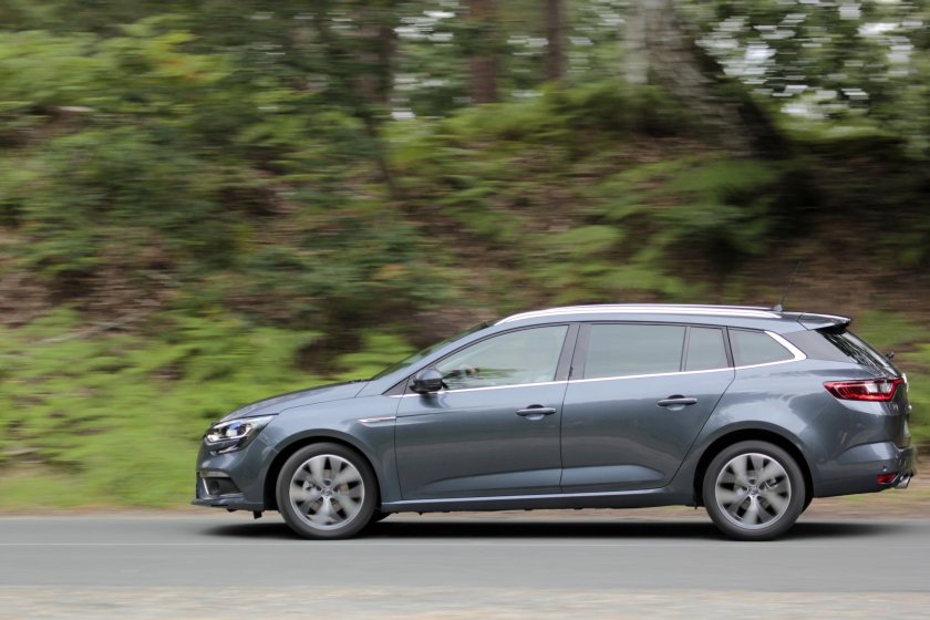 Меган 4 универсал