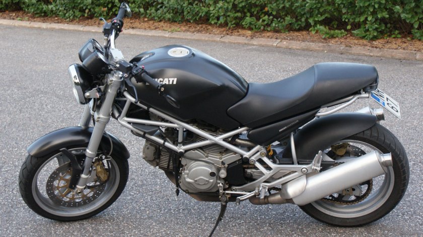 Ducati Monster 600 2001
