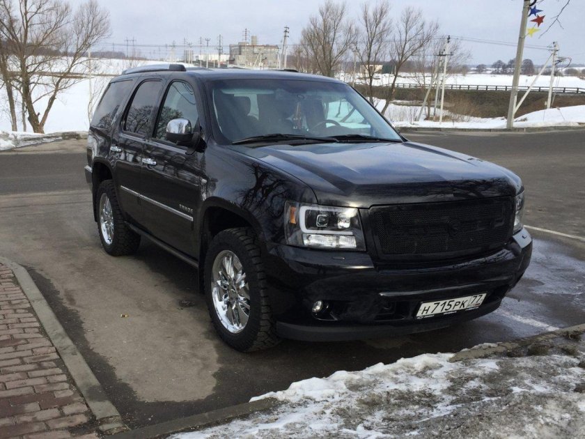Chevrolet Tahoe Black 2012