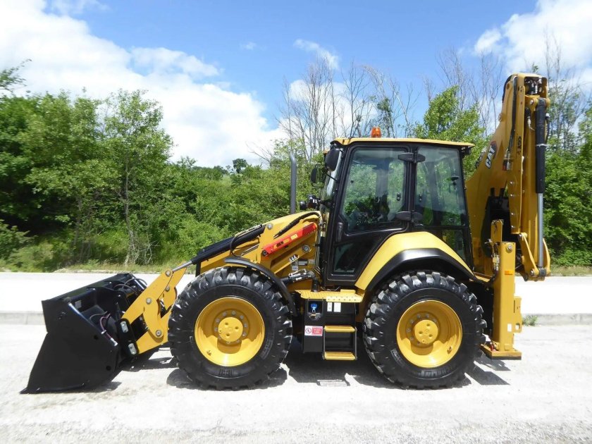 Экскаватор-погрузчик Caterpillar 444