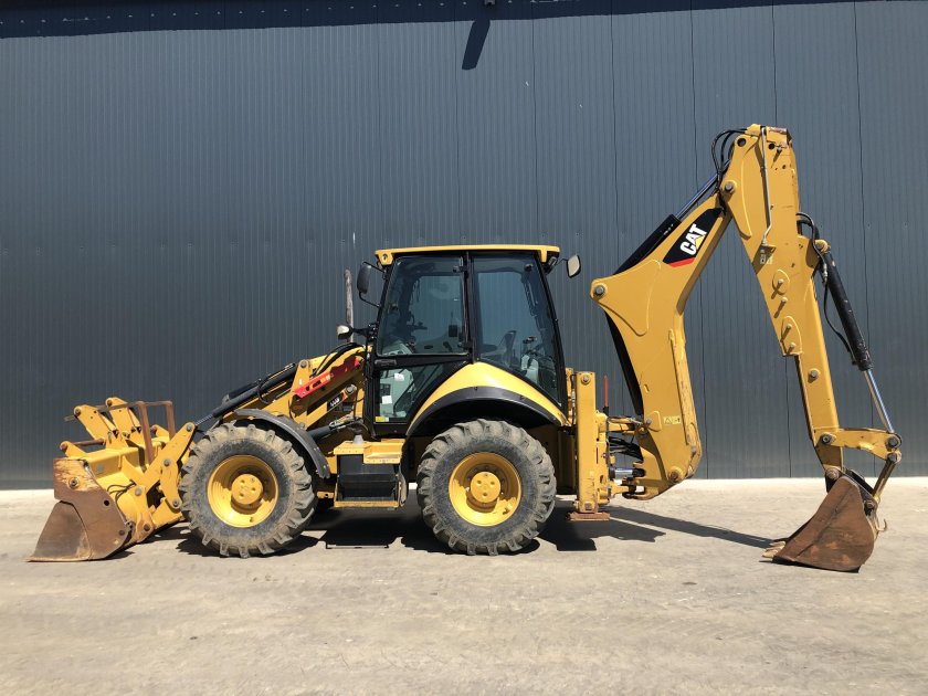 Экскаватор-погрузчик Caterpillar 434