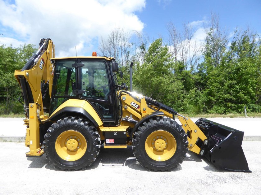 Экскаватор-погрузчик caterpillar 432f