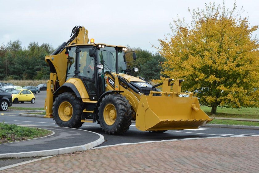 Экскаватор-погрузчик Caterpillar 434