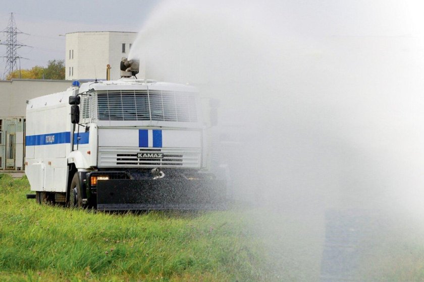 КАМАЗ водомет шторм